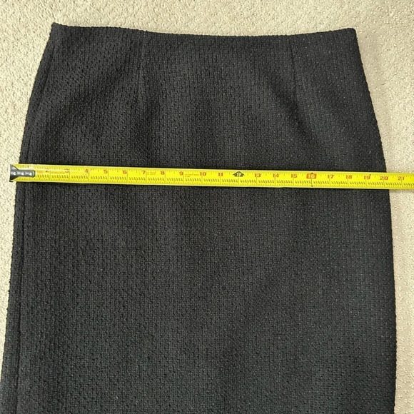 Runway Marc Jacobs | DOUBLE-FACE BOUCLE PENCIL WOOL A-line SKIRT - Picture 12 of 12